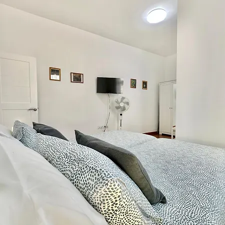 La Hoya Downtown Apartment *