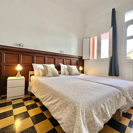 La Hoya Downtown Apartment *